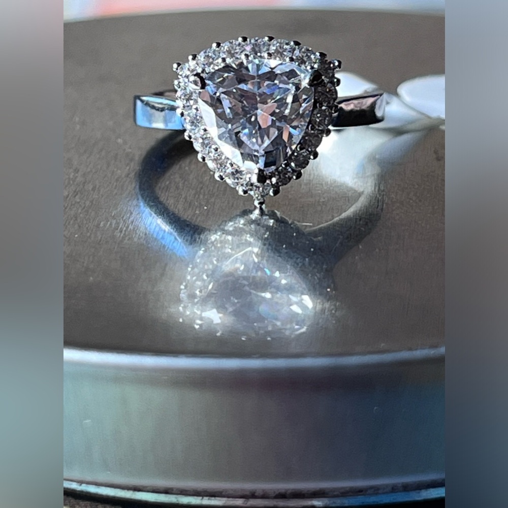 💍 🕯️💍DIAMOND CANDLE RING 🕯️💍🕯️ NWT 💍🕯️💍 - Picture 6 of 16